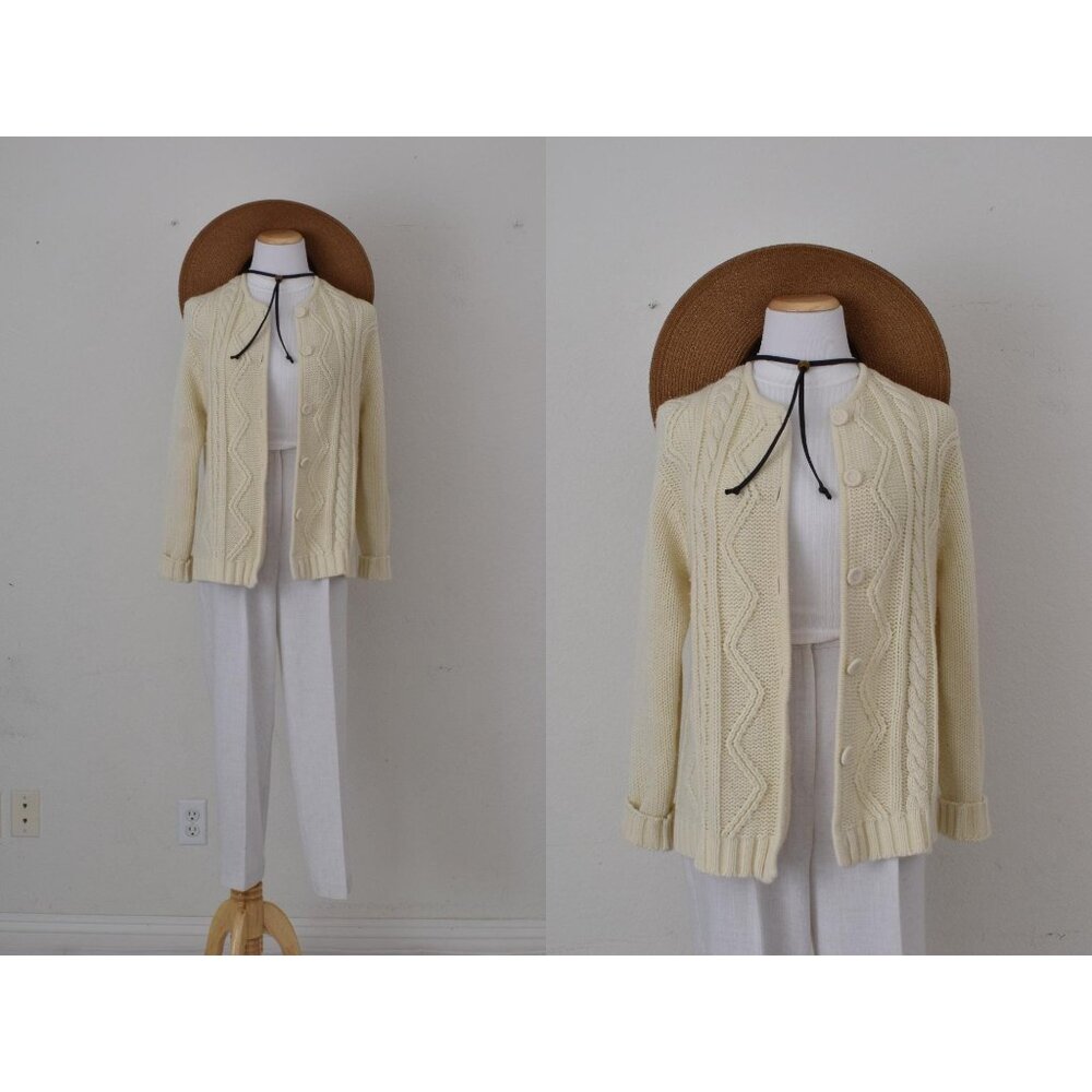 Vintage 80s Beige Acrylic Granny Sweater size S